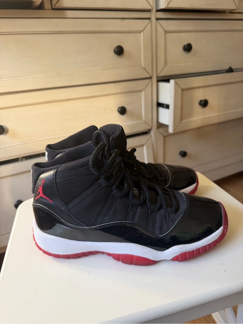 Air Jordan 11 Retro 'Bred' GS Basketball Shoes - Black/Red 7Y